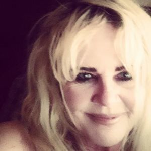 Meet your Posher, Rhonda